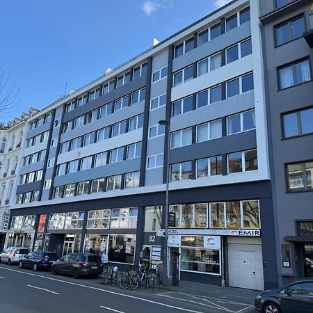 Hotel Garni Emir Koln Bagian luar foto
