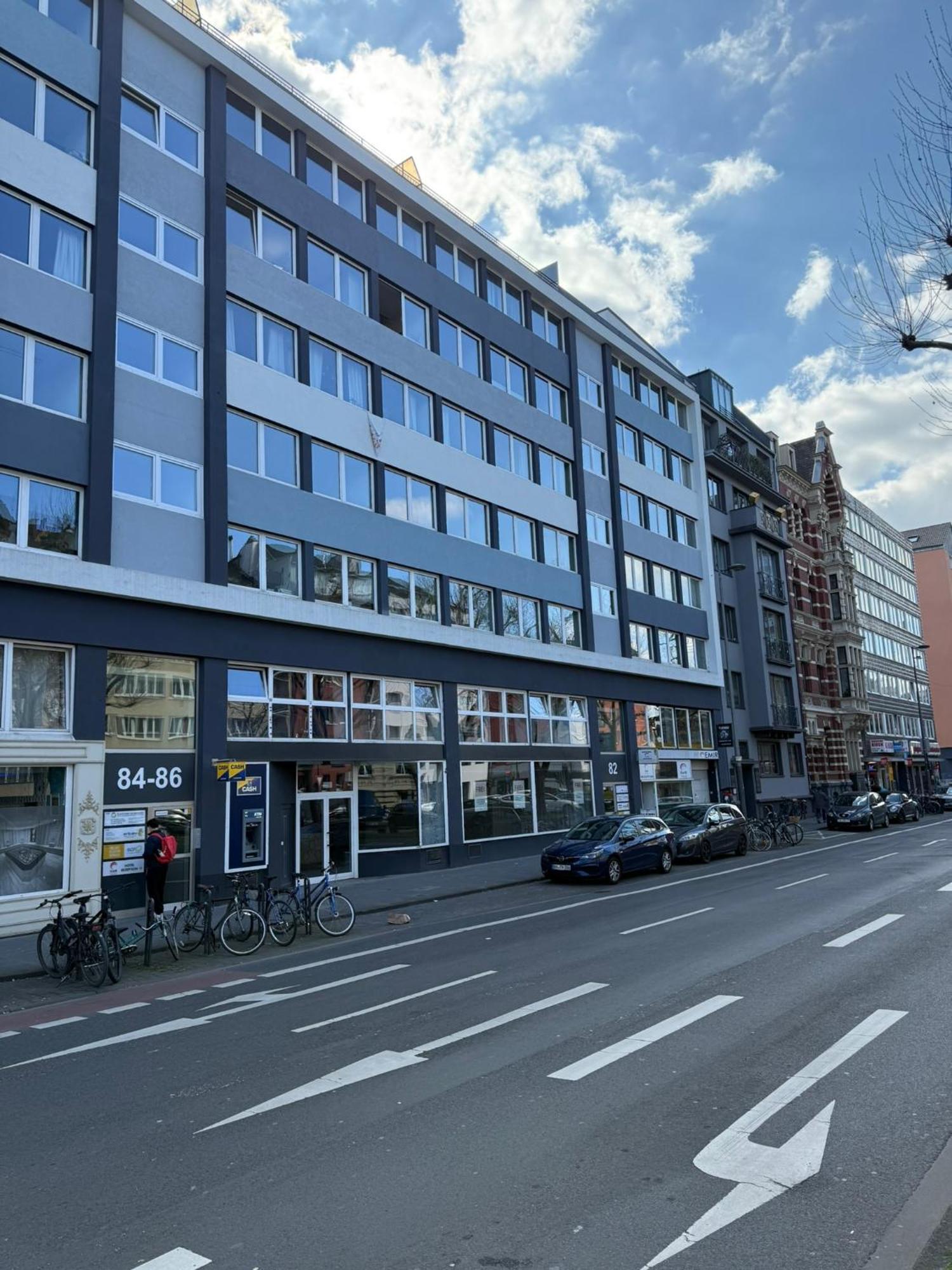 Hotel Garni Emir Koln Bagian luar foto