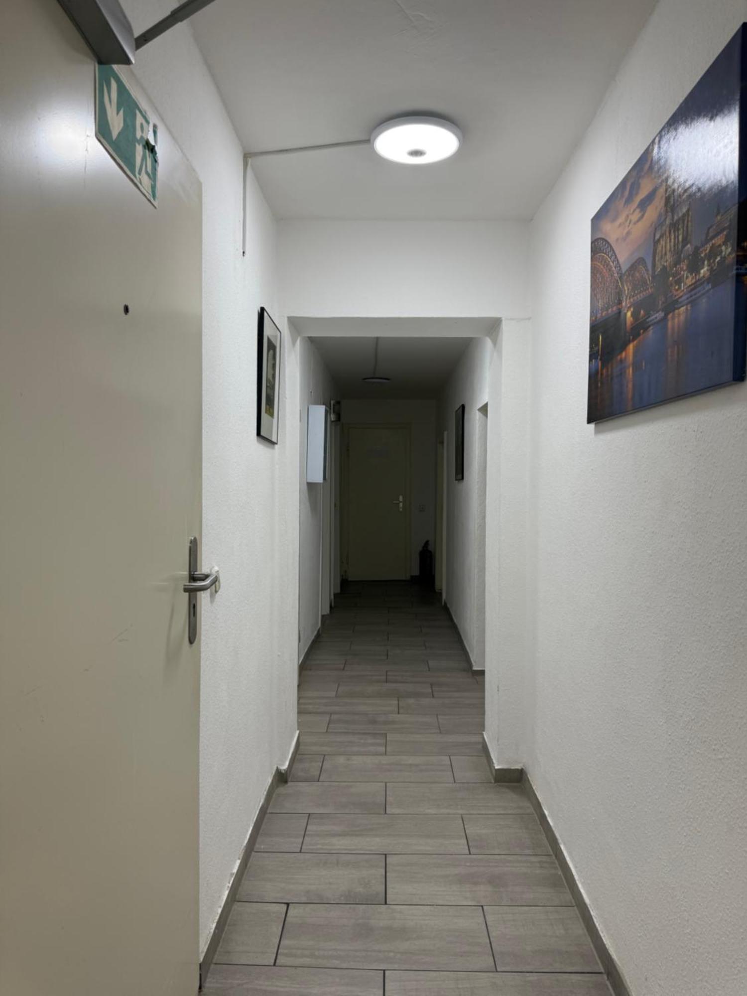 Hotel Garni Emir Koln Bagian luar foto