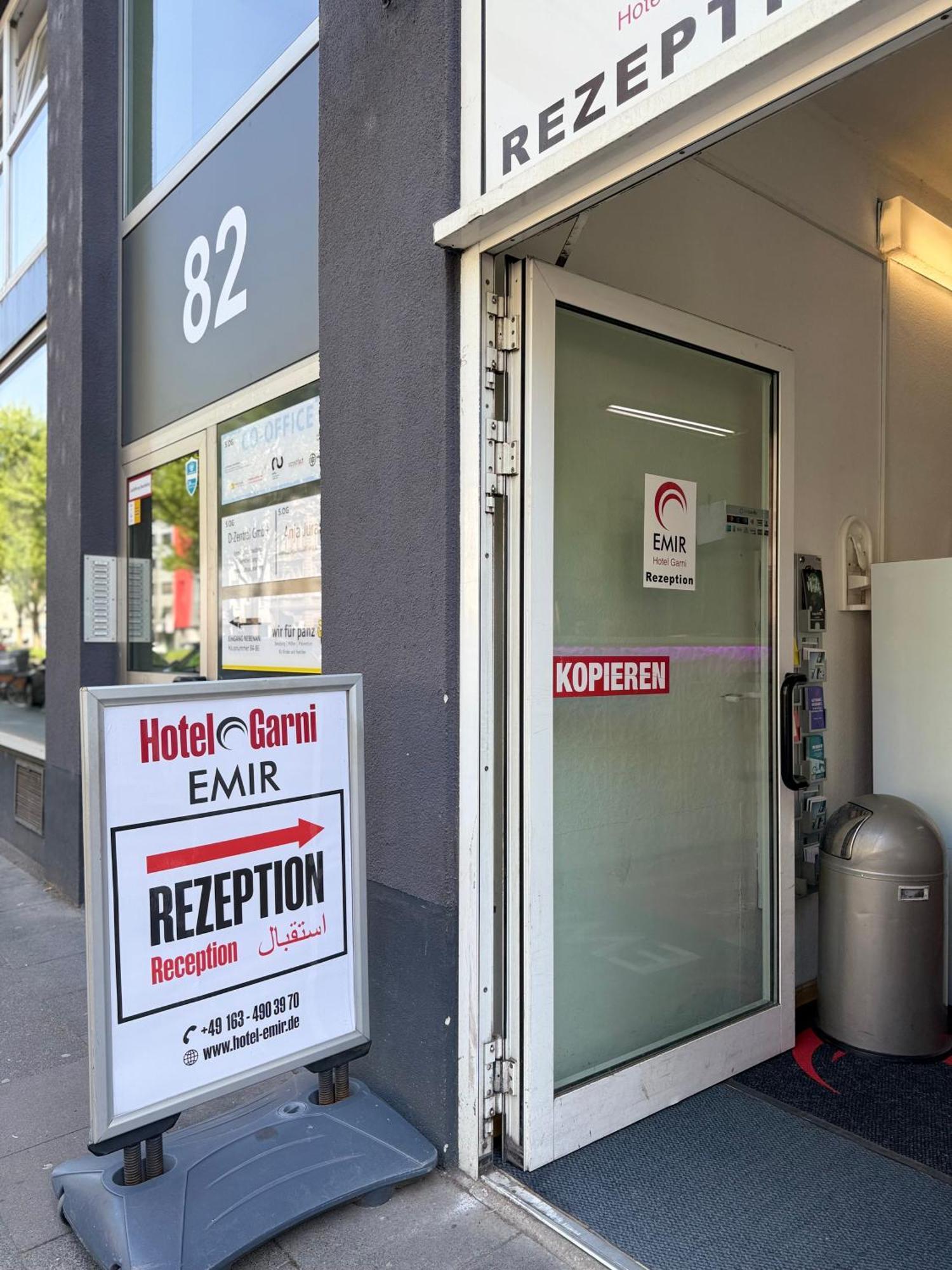 Hotel Garni Emir Koln Bagian luar foto